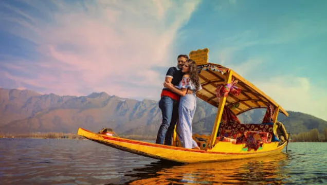 Kashmir honeymoon package