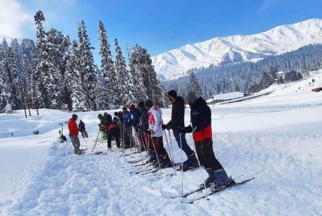 Kashmir Tour Package 3 Night 4 Days