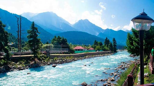 Kashmir Tour Packages from Chandigarh