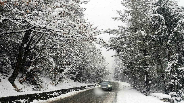 Snowfall in Kashmir