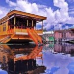 Kashmir Shikara Houseboat