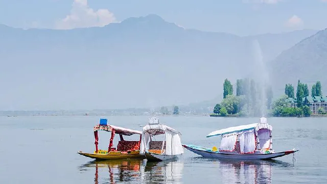 Dal Lake in Winter
