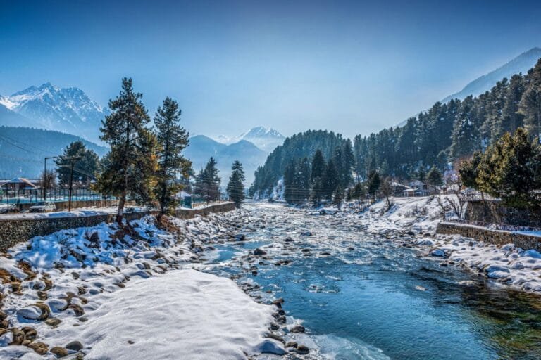 Kashmir in December: Complete Winter Travel Guide
