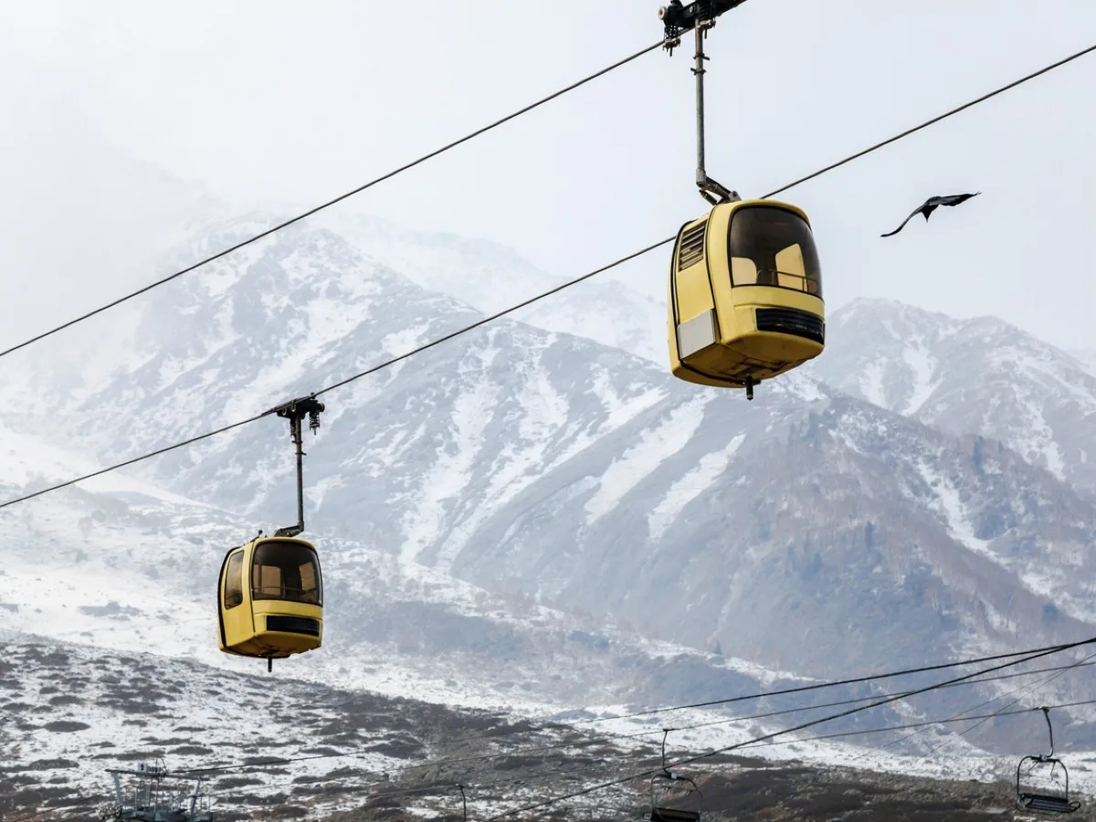gulmarg gondola stages brown chinar kashmir