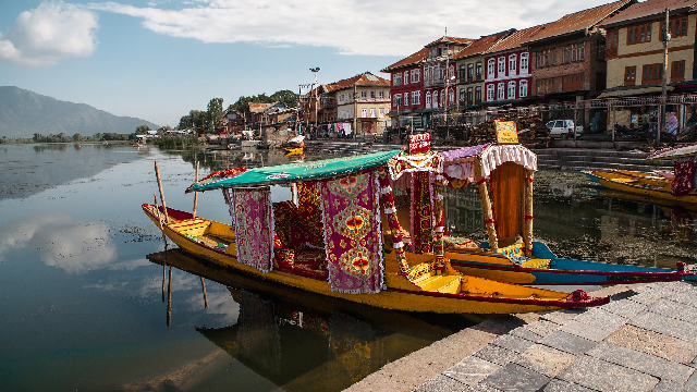 Is it safe to visit Srinagar