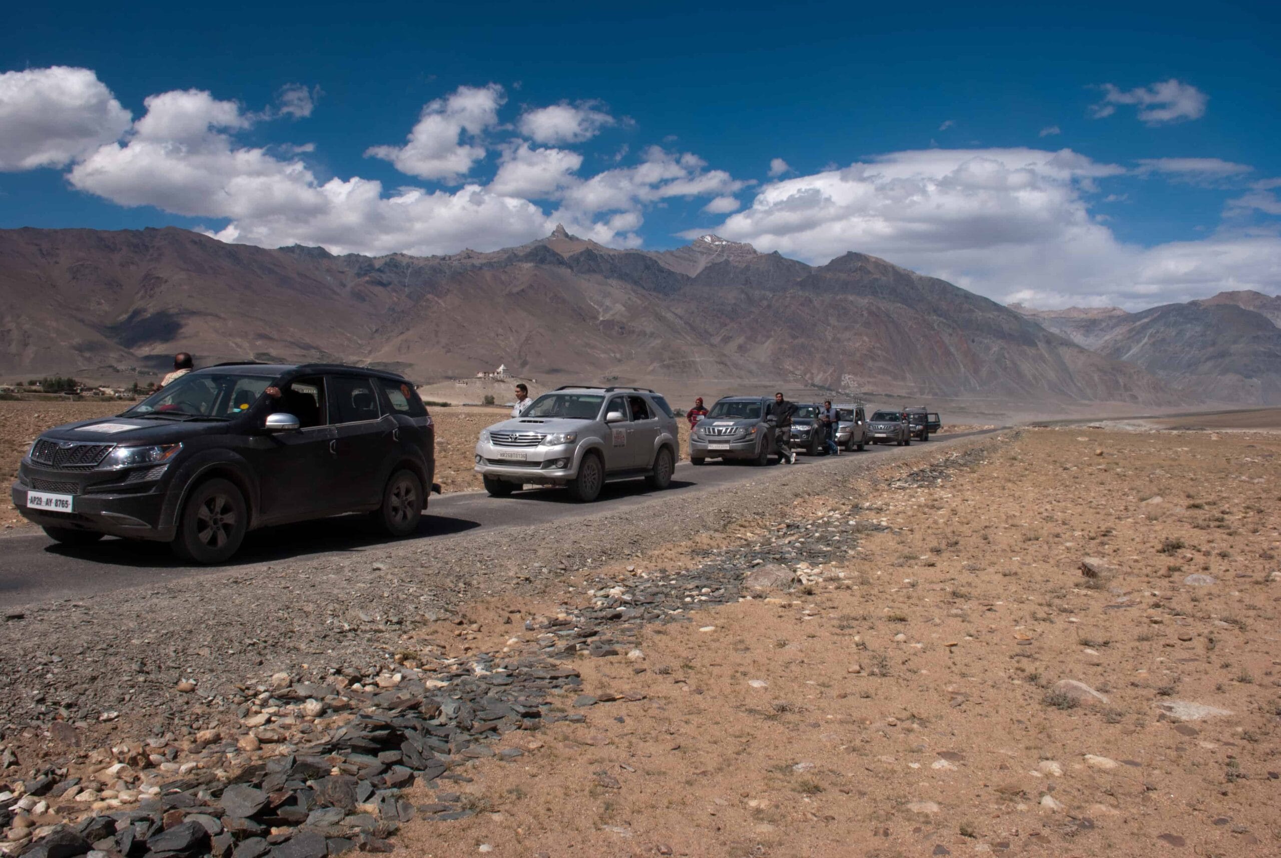 taxi ladakh