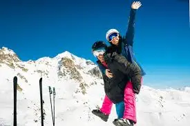 3N 4D KASHMIR HONEYMOON TOUR PACKAGE (1)