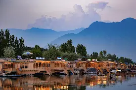 4N 5D Kashmir Budget Tour Package (1)