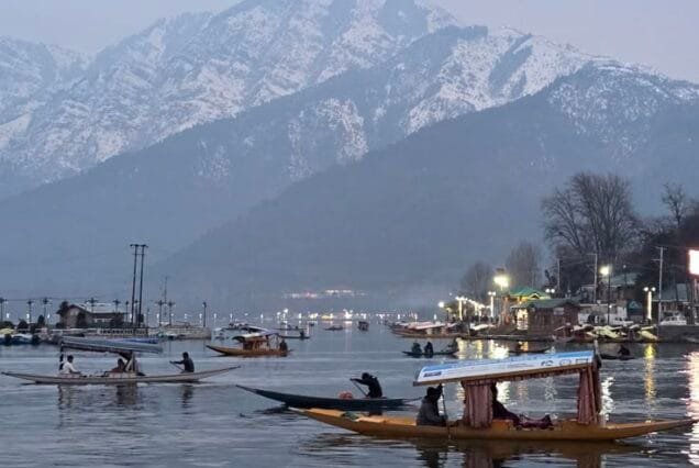 Winter Kashmir Tour Package for 6 Nights 7 Days
