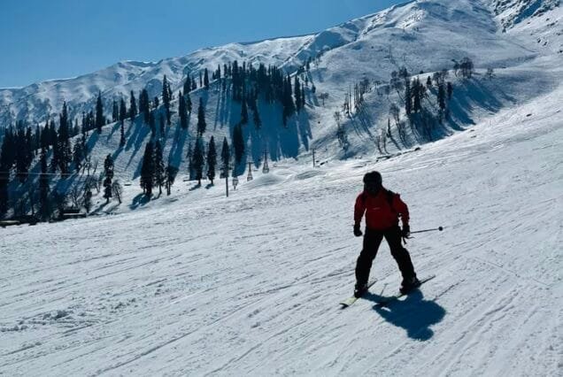 Kashmir Winter Tour Package 4 Nights 5 Days