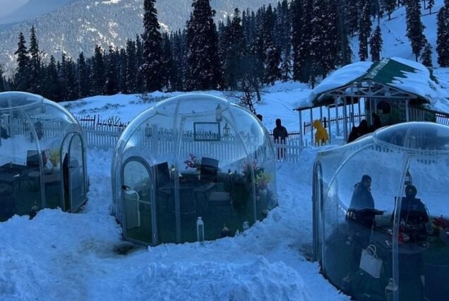 Kashmir Winter Tour Package 5 Nights 6 Days