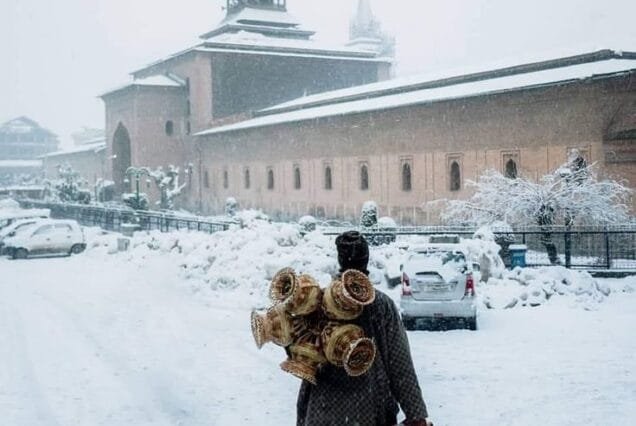 Kashmir Winter Tour Package 5 Nights 6 Days