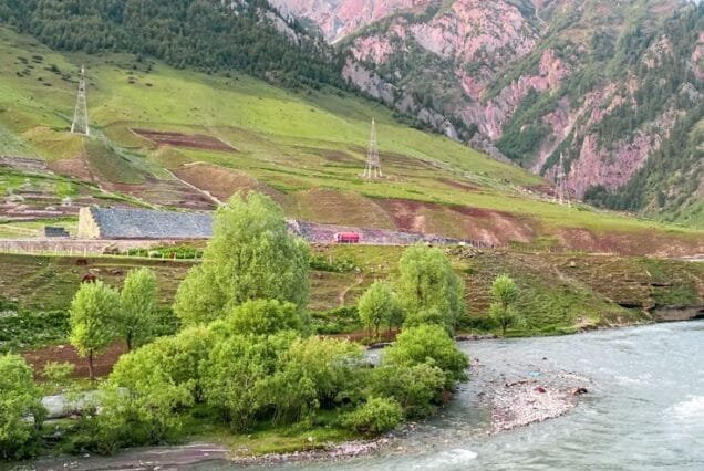 Kashmir Budget Tour Package 7 Night 8 Days