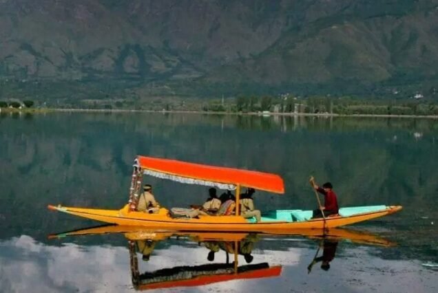 Kashmir Budget Tour Package 7 Night 8 Days