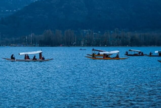 Kashmir Tour Package 4 Night 5 Days