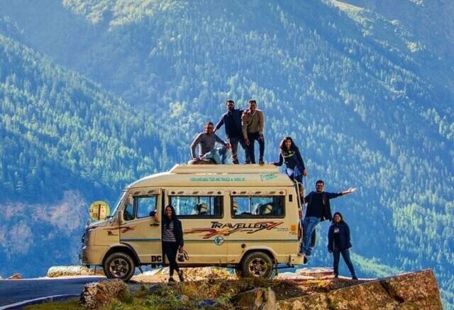 Tempo Traveller Srinagar to Leh