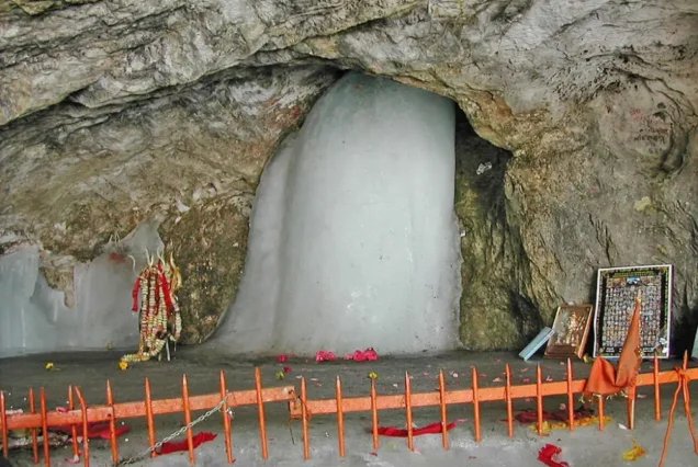 Amarnath Yatra Tour via Jammu (4 Nights & 5 Days) brownchinarkashmir