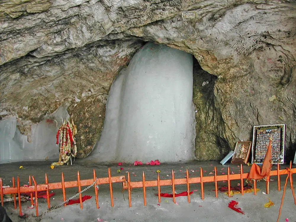 Amarnath Yatra Travel Guide 2026: Complete Planning, Routes, Costs & Tips