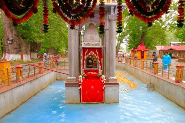 Top Hindu Holy Places to Visit in Kashmir: Temples & Spiritual Sites Guide