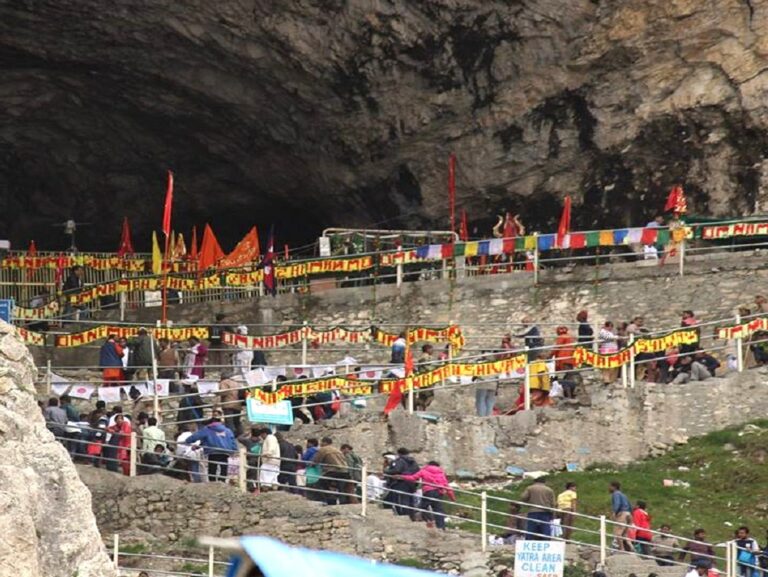 Amarnath Yatra Travel Guide 2026: Complete Planning, Routes, Costs & Tips