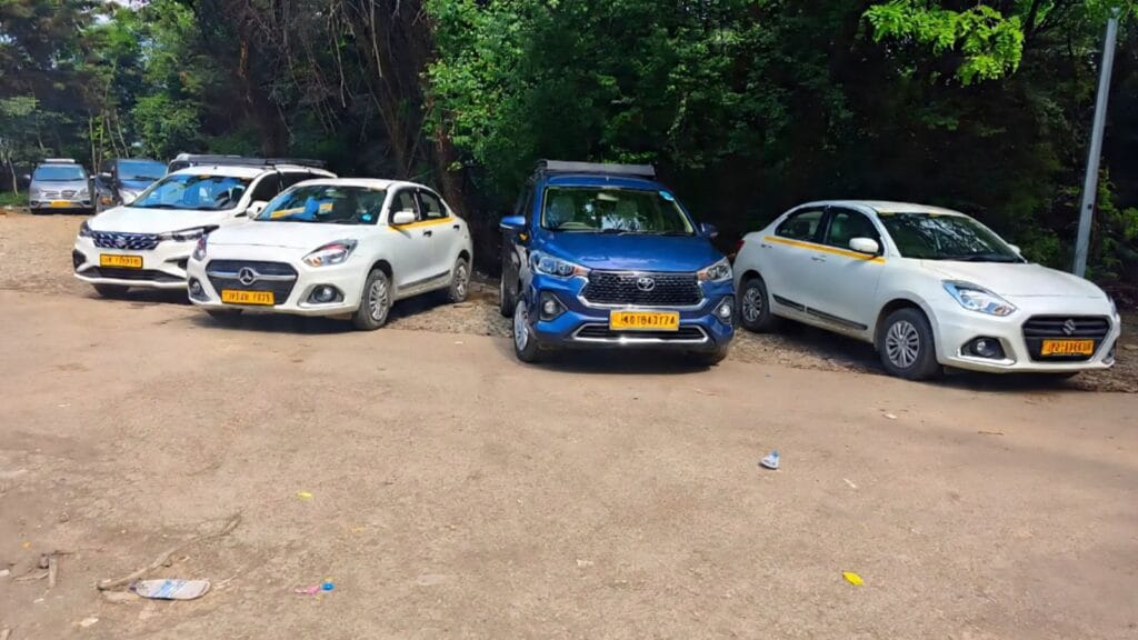 book taxi in kashmir