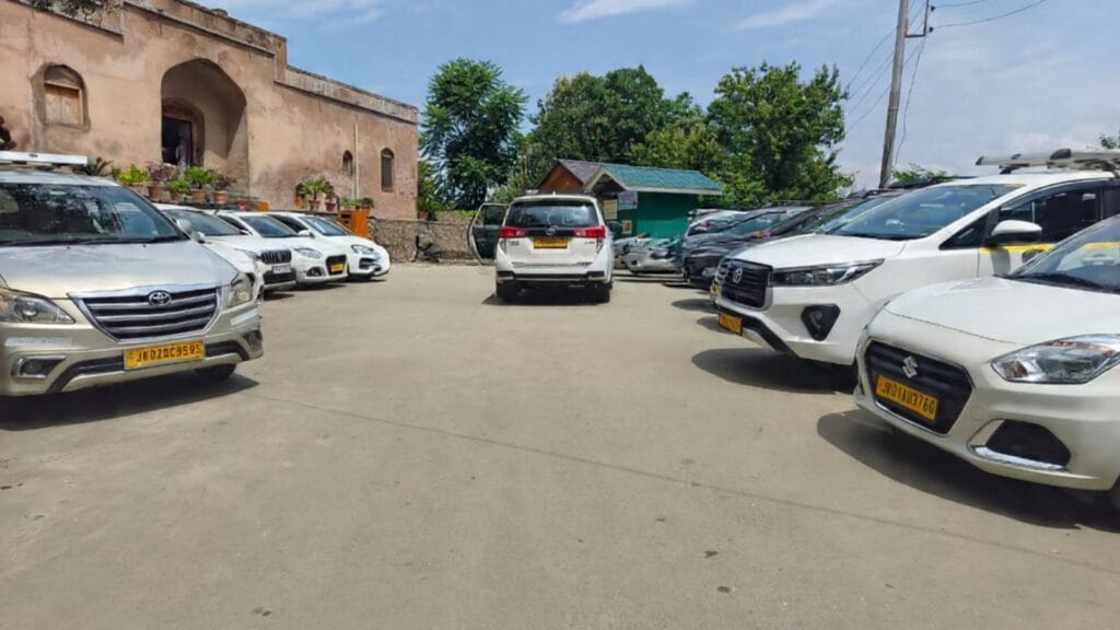 kashmir taxi service
