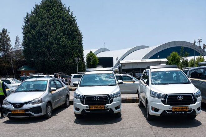 Srinagar Airport Taxi Service