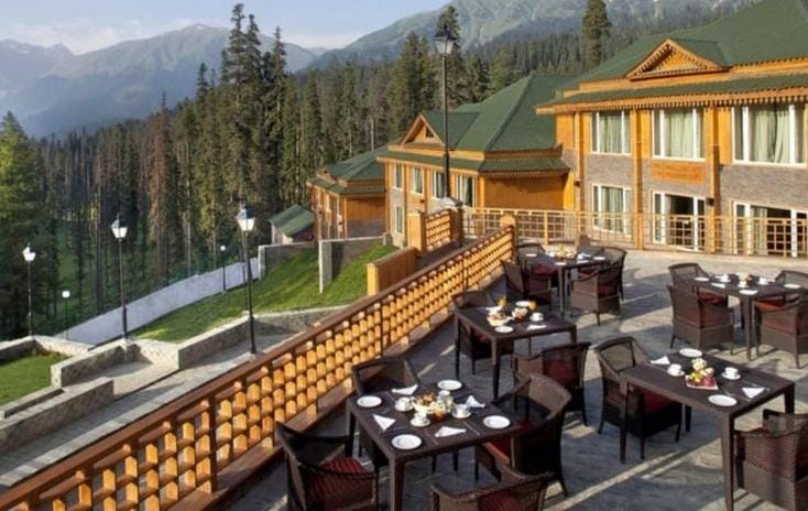 Best Hotels in Kashmir for Summer