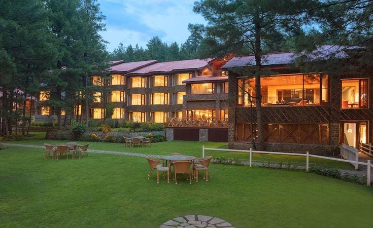 Best Hotels in Kashmir for Summer