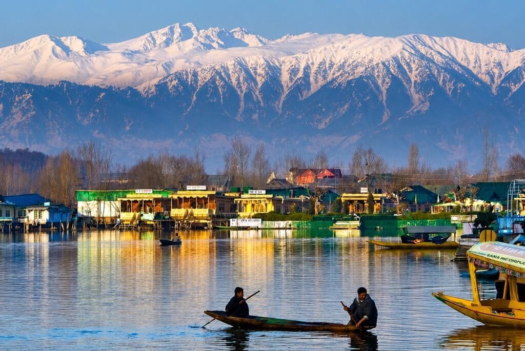 Best Hotels in Kashmir for Summer