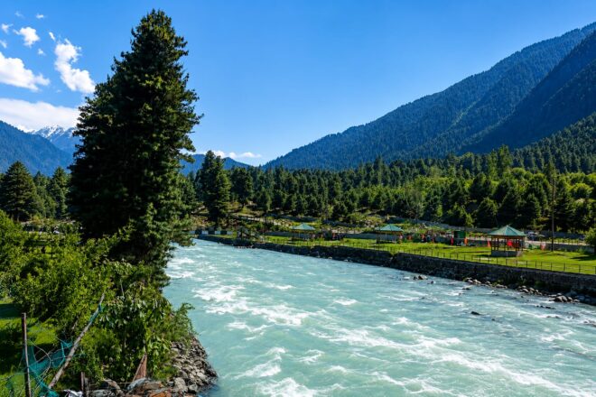 Affordable Kashmir Summer Tour Packages