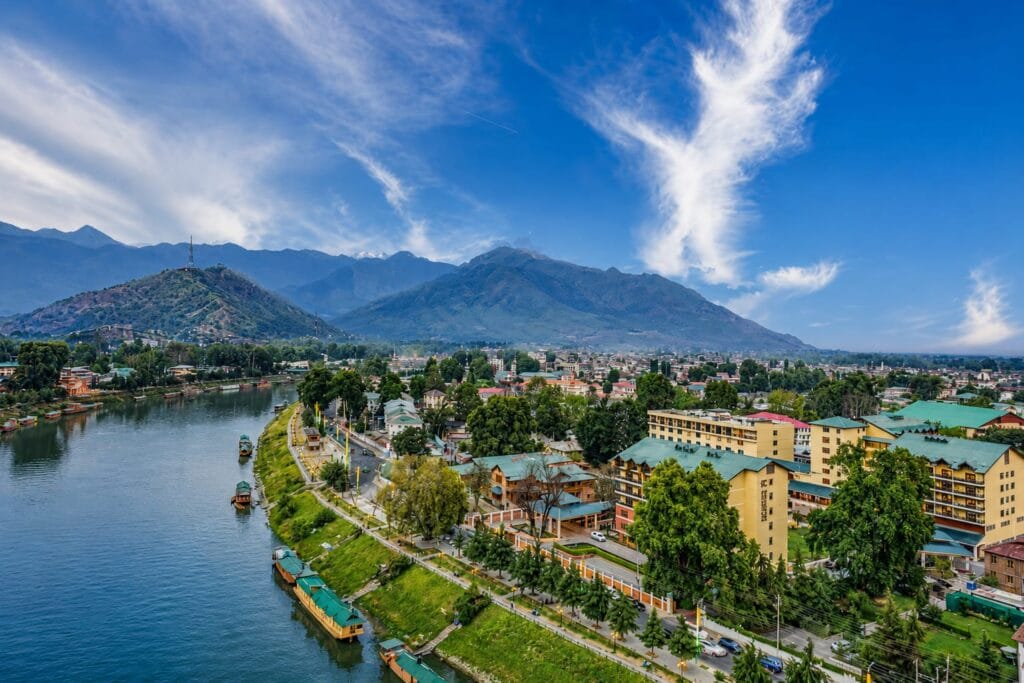5 star hotels in Srinagar