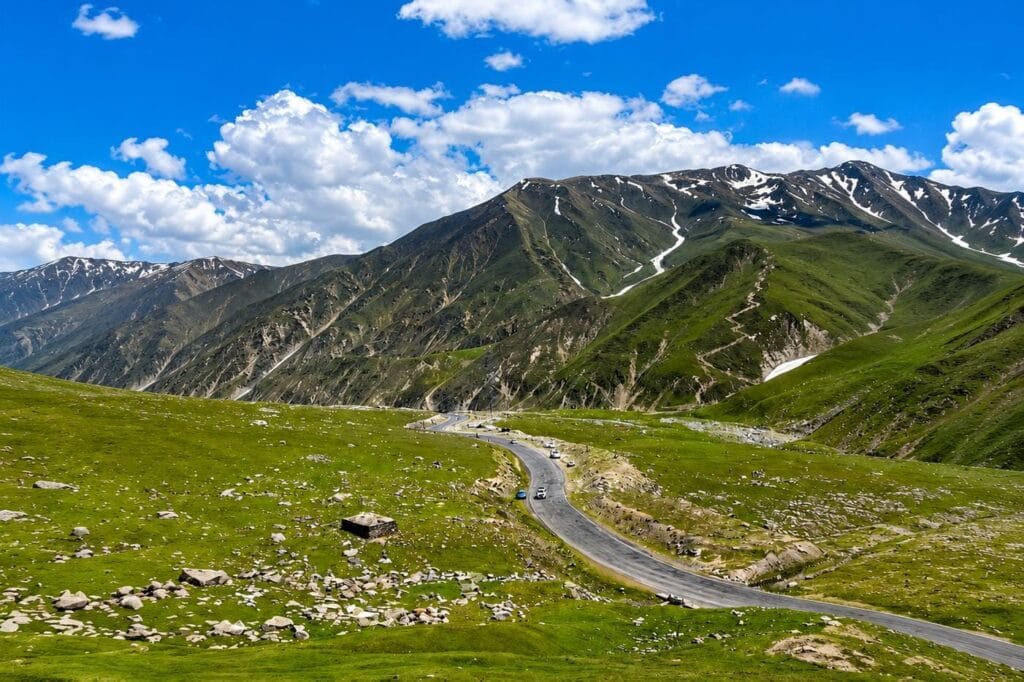 Offbeat Places in Kashmir