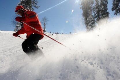 best Kashmir tour packages for snow lovers