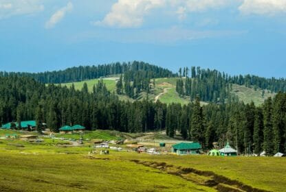 places to visit in Kashmir during autumn