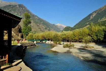 best places to visit in Kashmir in October