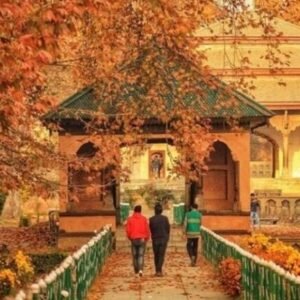 places to visit in Kashmir during autumn