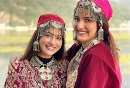 What do Kashmiri people wear in winter