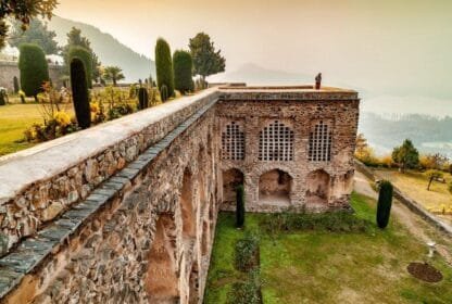 places to visit in Kashmir during autumn