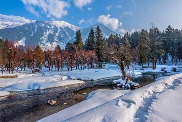 Kashmir Tour Package from Gujrat (5 NIGHTS & 6 DAYS)