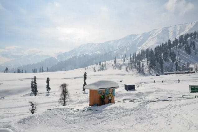 Kashmir Tour Packages From Hyderabad
