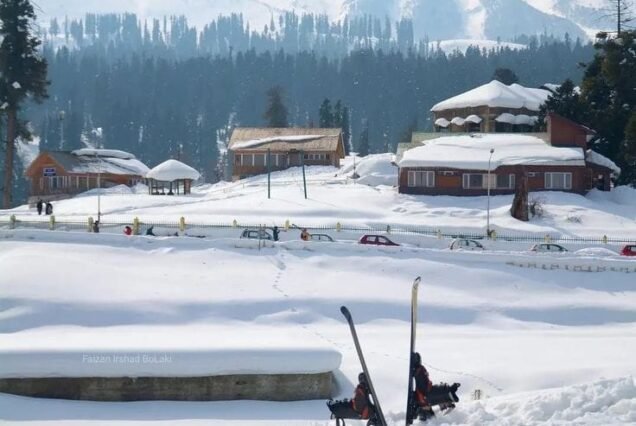 Kashmir Family Tour Package 3 Night 4 Days