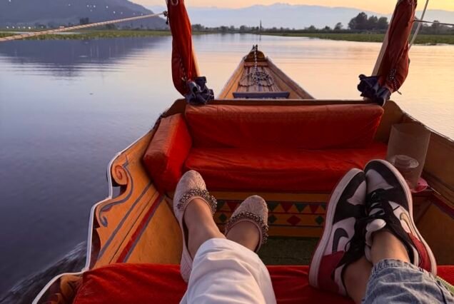 Kashmir Family Tour Package 7 Night 8 Days