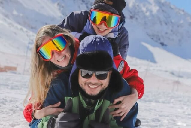 Kashmir Family Tour Package 3 Night 4 Days