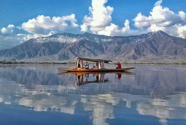 Kashmir Group Tour Package 3 Night 4 Days