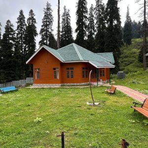 Best Hotels in Doodhpathri brown chinar kashmir