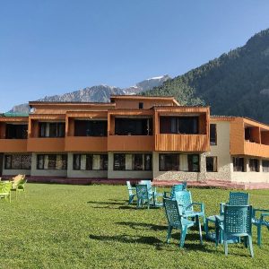 Best Hotels in Sonamarg brown chinar kashmir