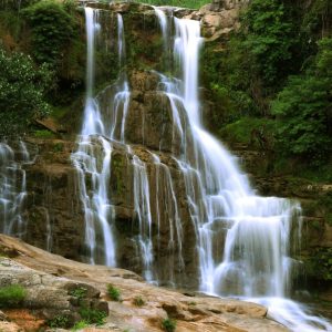 Famous_Waterfalls-in-Kashmir_brown_chinar_kashmir