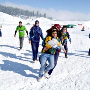 Gulmarg Snow_Festival_brown_chinar_kashmir