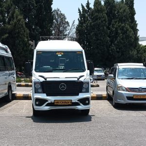Best taxi Service in Kashmir